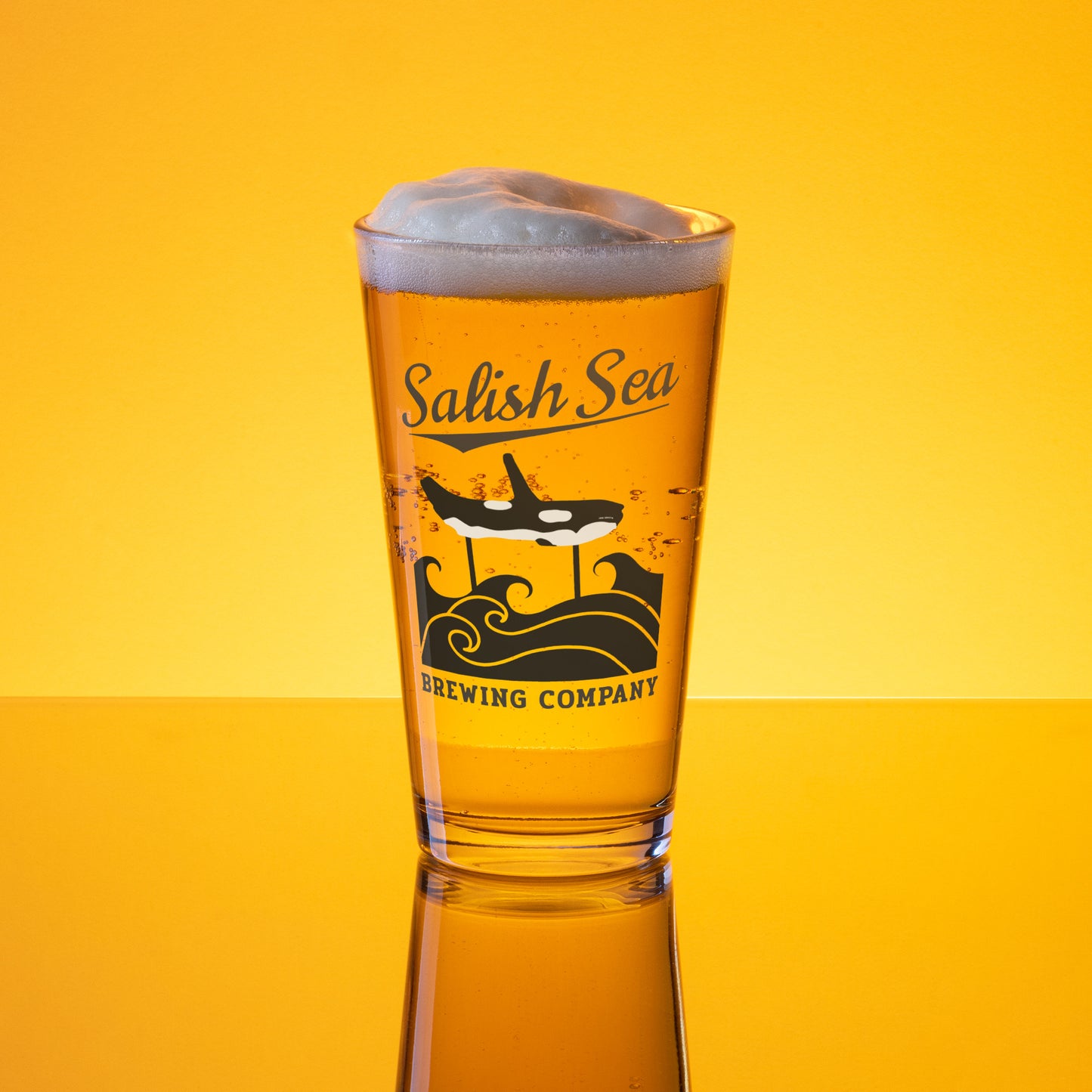 Edmonds Orca Pint Glass